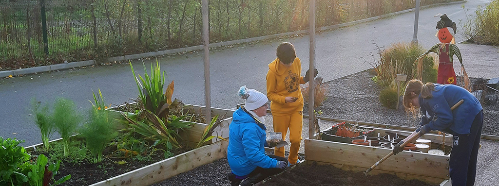 Kids gardening